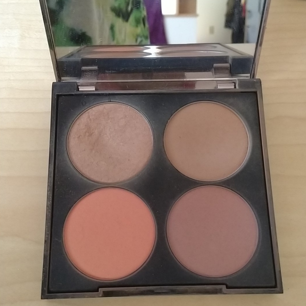 CLEARANCE: Face bundle Makeup Geek/colourpop. 7 fullsize pans